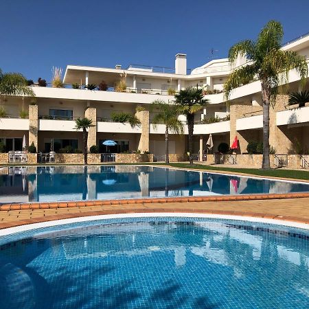 Apartamentos Pomba Branca Olhos de Agua  Dış mekan fotoğraf
